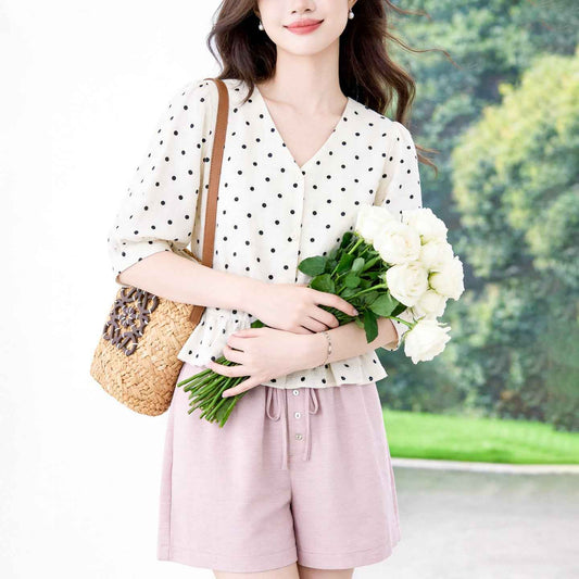 V-neck Waist-cinching Slimming Shirt