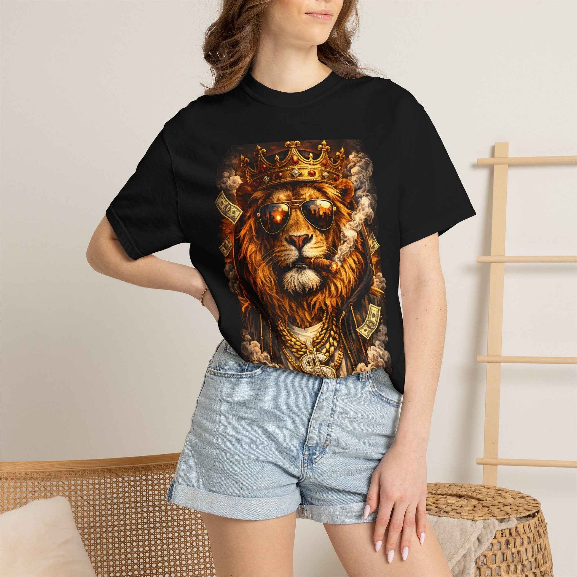Lion King Graphic T-Shirt — Regal Crowned Lion Design