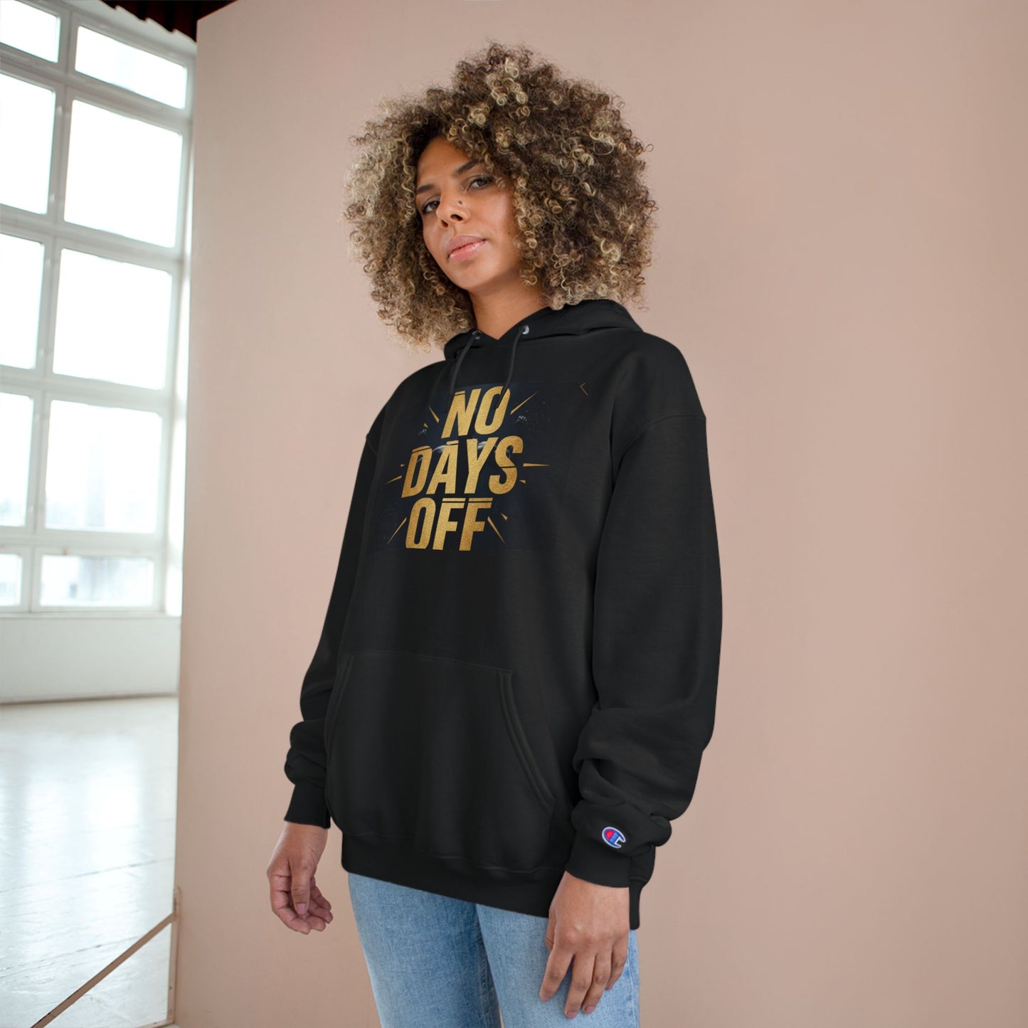 No Days Off Hoodie — Motivational Champion Hoodie for Gym & Hustle